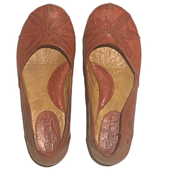 Born red leather ballet flat. Sz 6.5 - Picture 4 of 16
